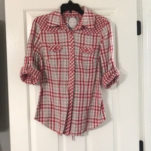 Guess Size Large red and white plaid button up